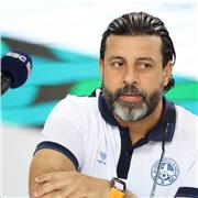 Coach professionnel de football expérimenté résident a Paris